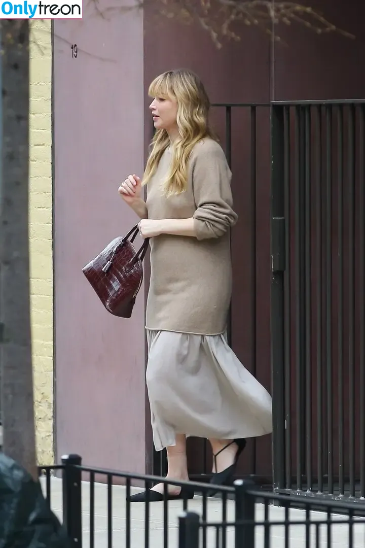 Jennifer Lawrence голая photo #2615 (jennifer.lawrence / jenniferlawrence_)