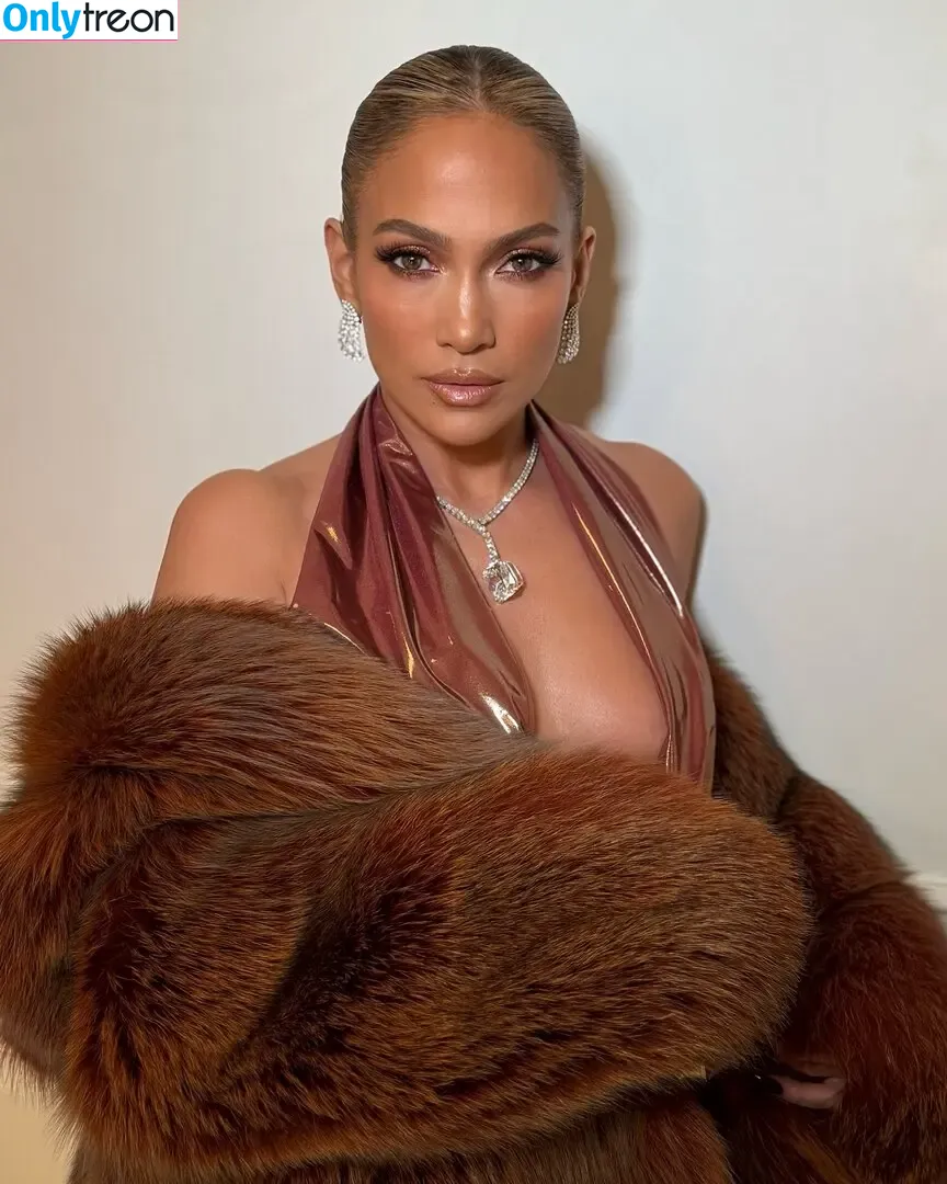 Jennifer Lopez nude photo #4419 (JLo)