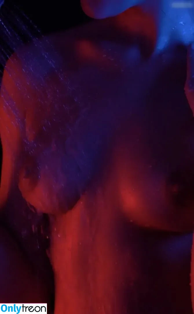 Jennifer.offiziell nude photo #0009 (Jennifer.offiziell)