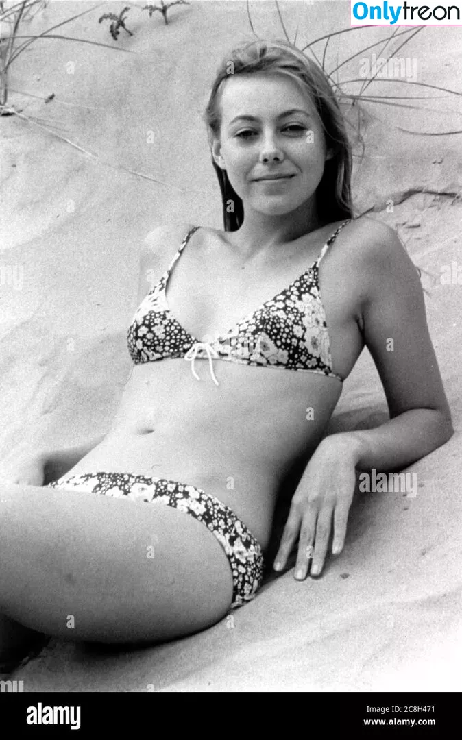 Jenny Agutter голая photo #0036 (jennyagutternews)