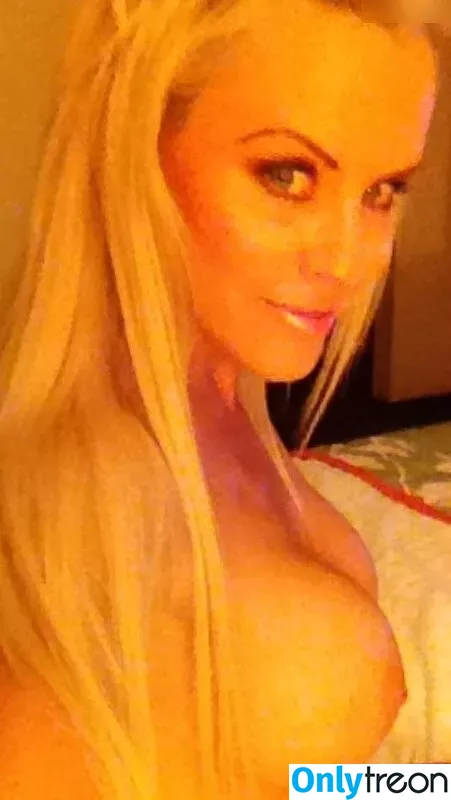 Jenny McCarthy голая photo #0134 (JennyMcCarthy)