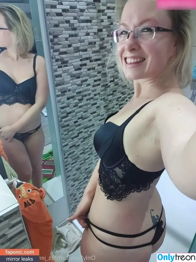 Jenny.the.angle86 nude photo #0069 (its_jennytheangel86 / jenny.the.angel86)