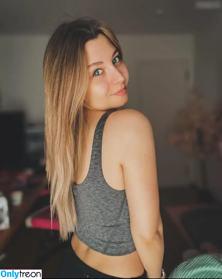 JenNyan nude photo #0472 (jen.nyan / xjennyan)