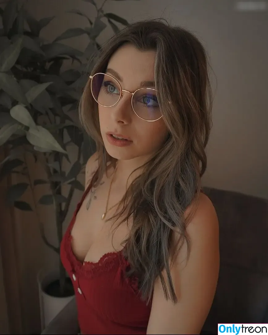 JenNyan nude photo #0478 (jen.nyan / xjennyan)