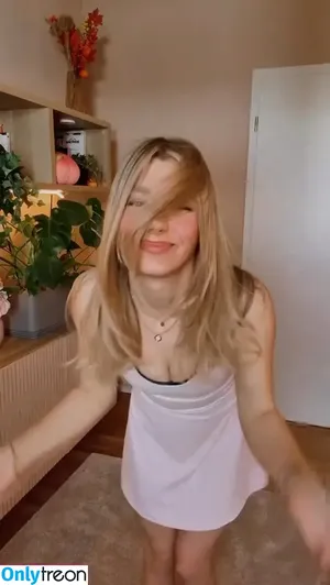 JenNyan / jen.nyan / xjennyan nude photo #1005