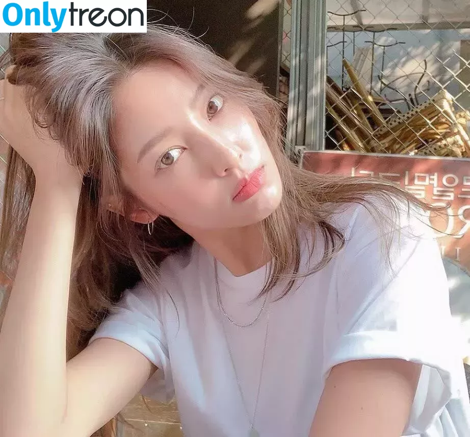 Jeon Jisu голая photo #0030 (G.su / jeonjisu92 / 지구지수)