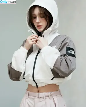 Jeon Somi / ENNIK SOMI / somsomi0309 nude photo #0300