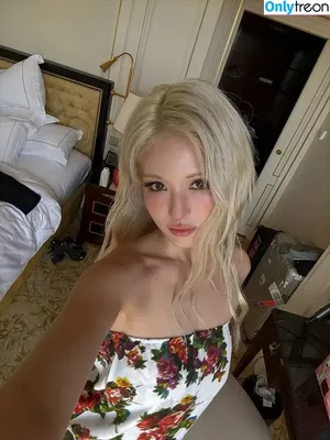 Jeon Somi / ENNIK SOMI / somsomi0309 nude photo #0799