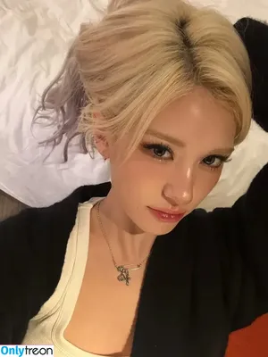 Jeon Somi / ENNIK SOMI / somsomi0309 nude photo #0829
