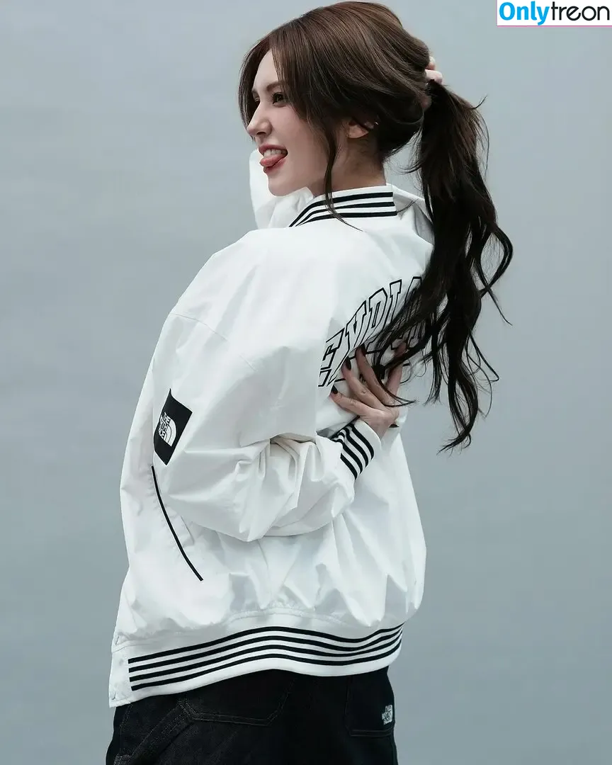 Jeon Somi nude photo #0309 (ENNIK SOMI / somsomi0309)