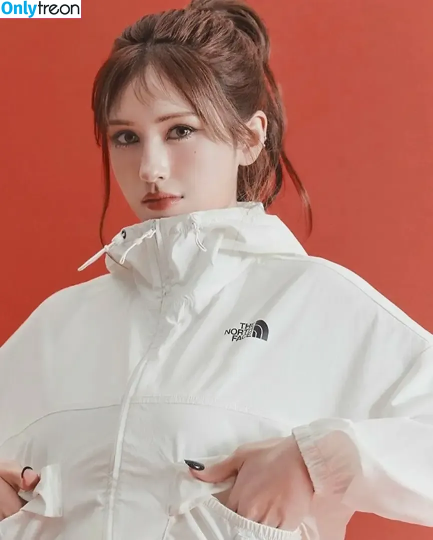 Jeon Somi nude photo #0325 (ENNIK SOMI / somsomi0309)