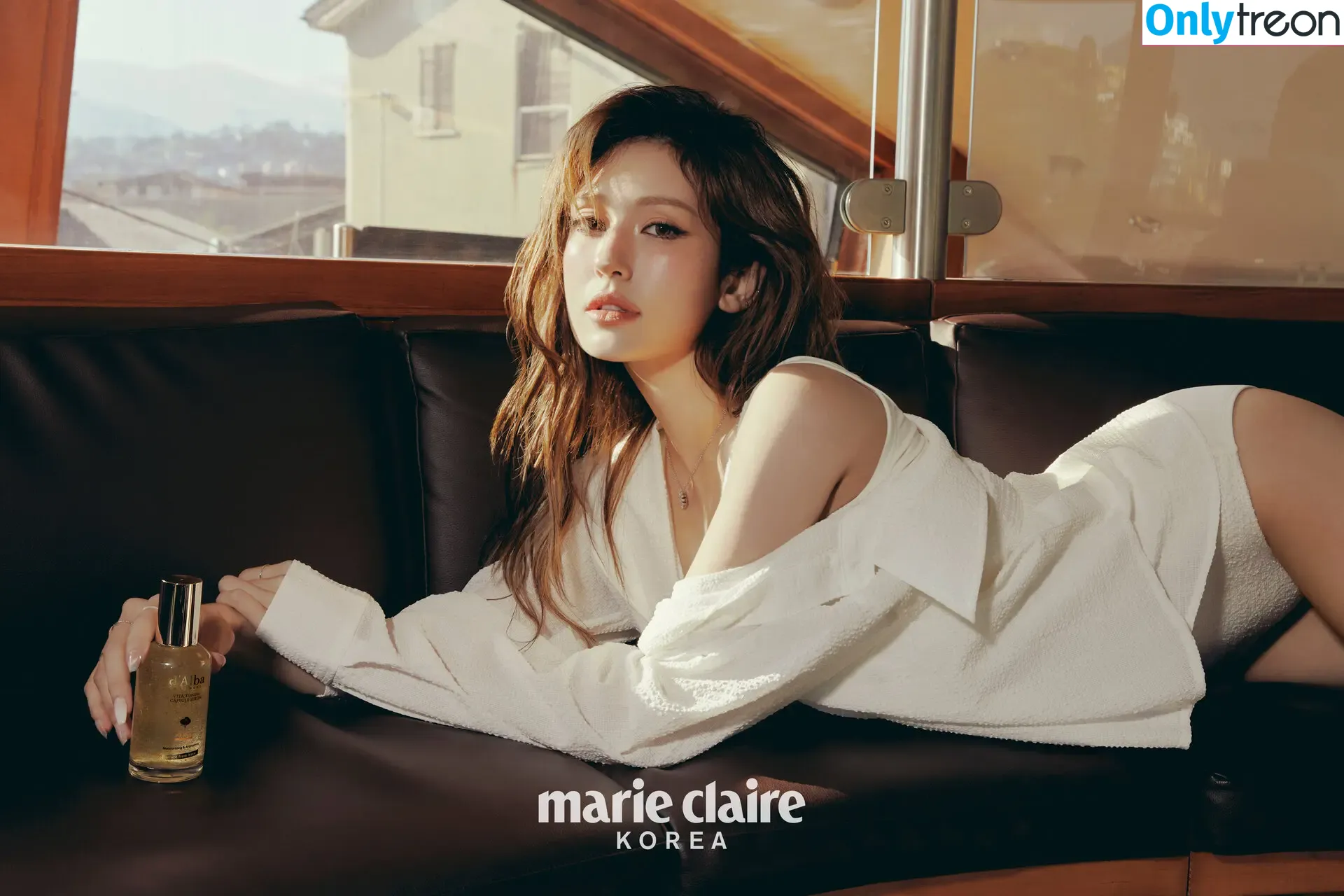 Jeon Somi nude photo #0329 (ENNIK SOMI / somsomi0309)