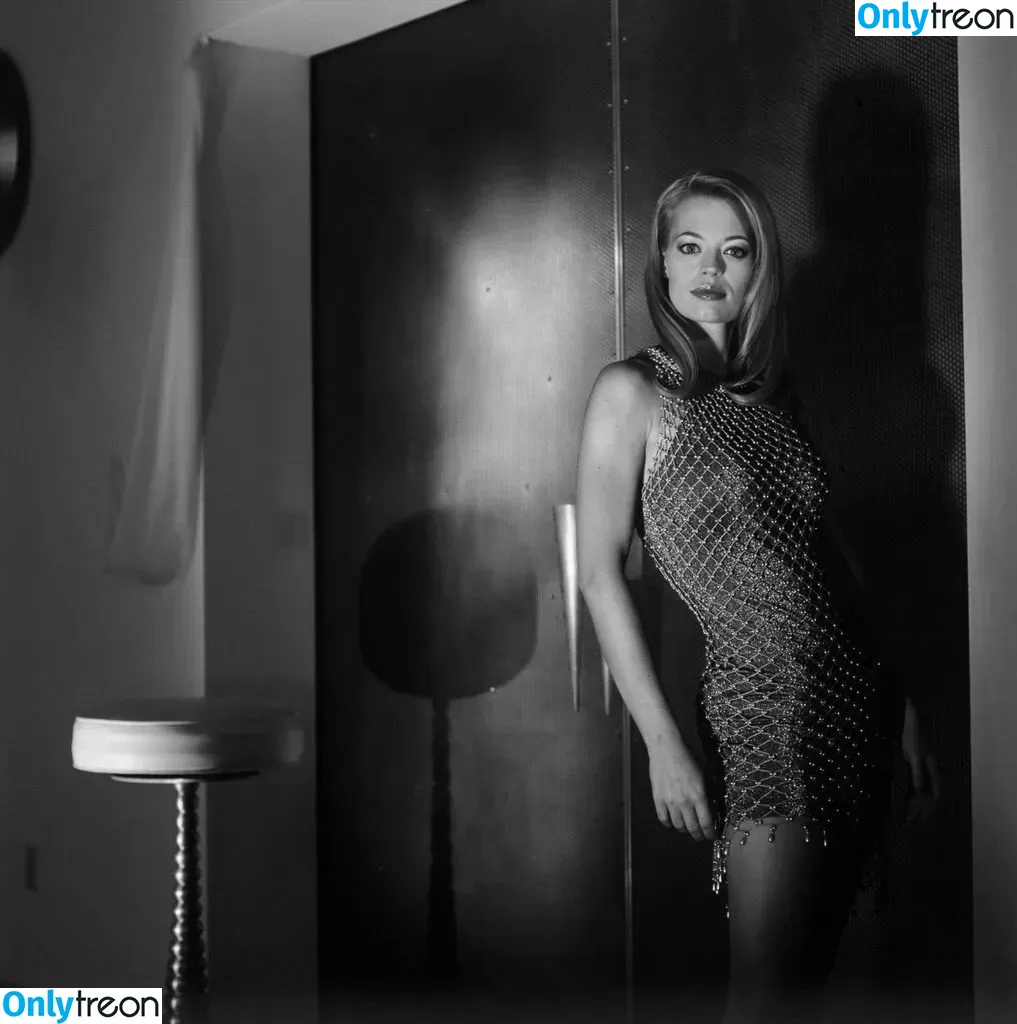 Jeri Ryan nude photo #0009 (jerilryan)