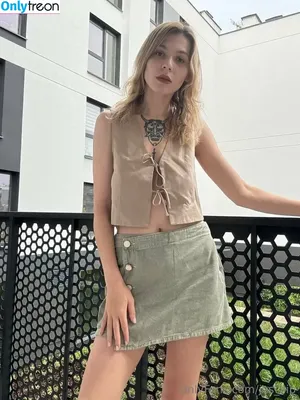  nude photo #0003