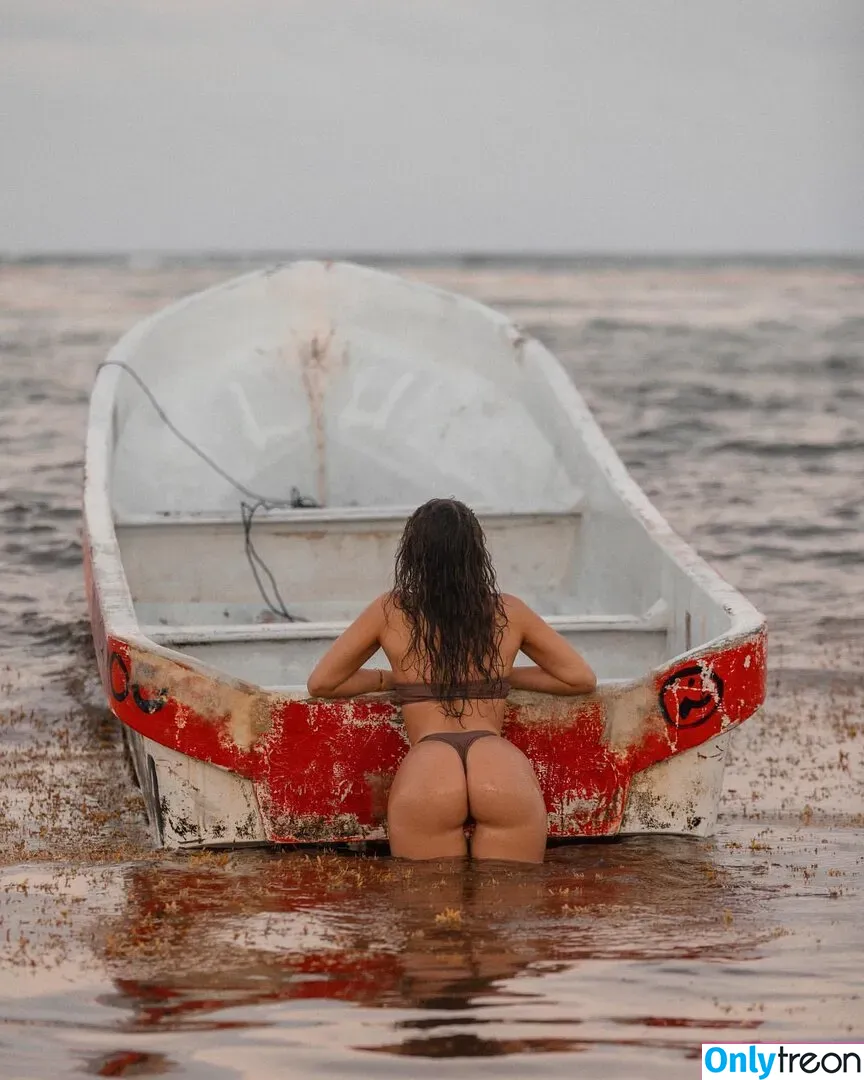 Jesenia Echeverria nude photo #0019 (jeseniaecheverria)