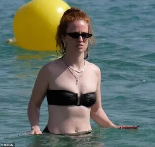 Jess Glynne / jessglynne nude photo #0009