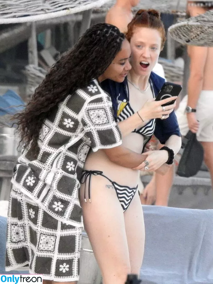 Jess Glynne nude photo #0111 (jessglynne)