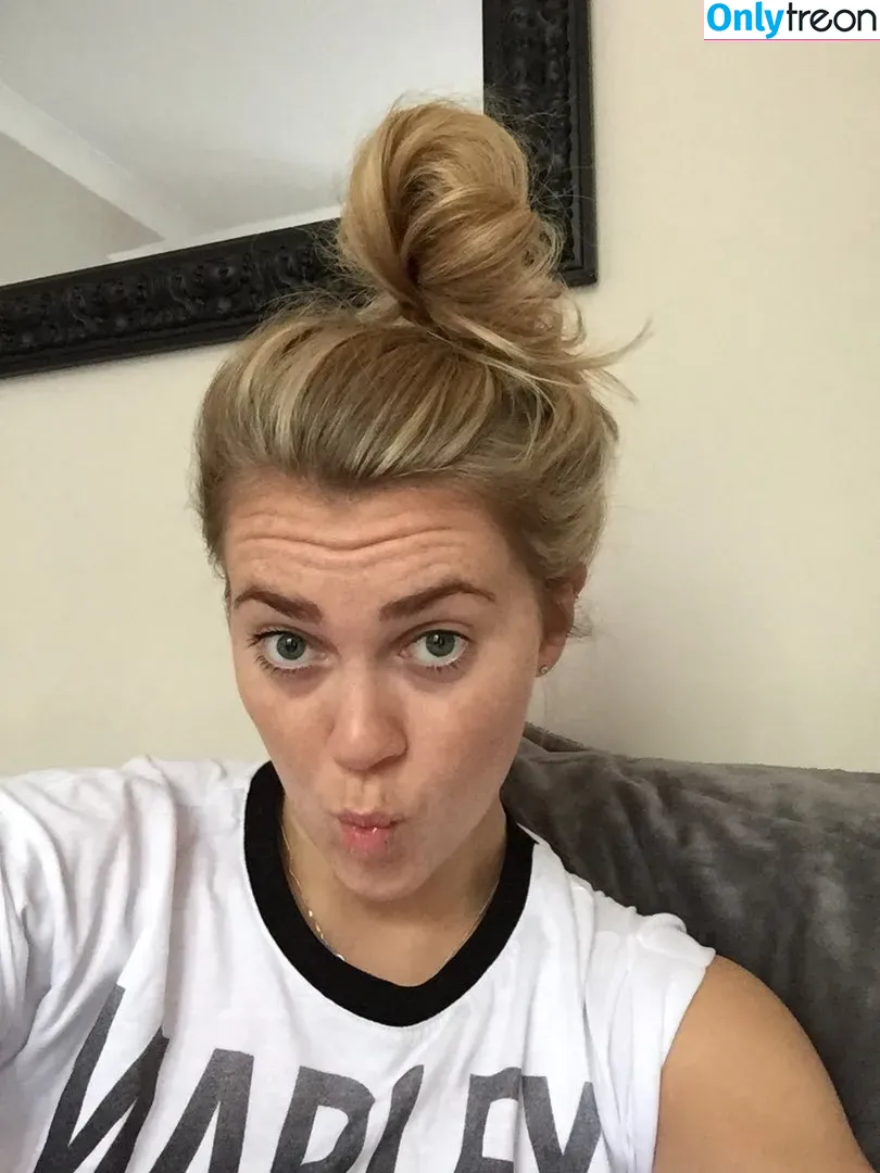 Jess Varnish голая photo #0001 (Jess Varnish)