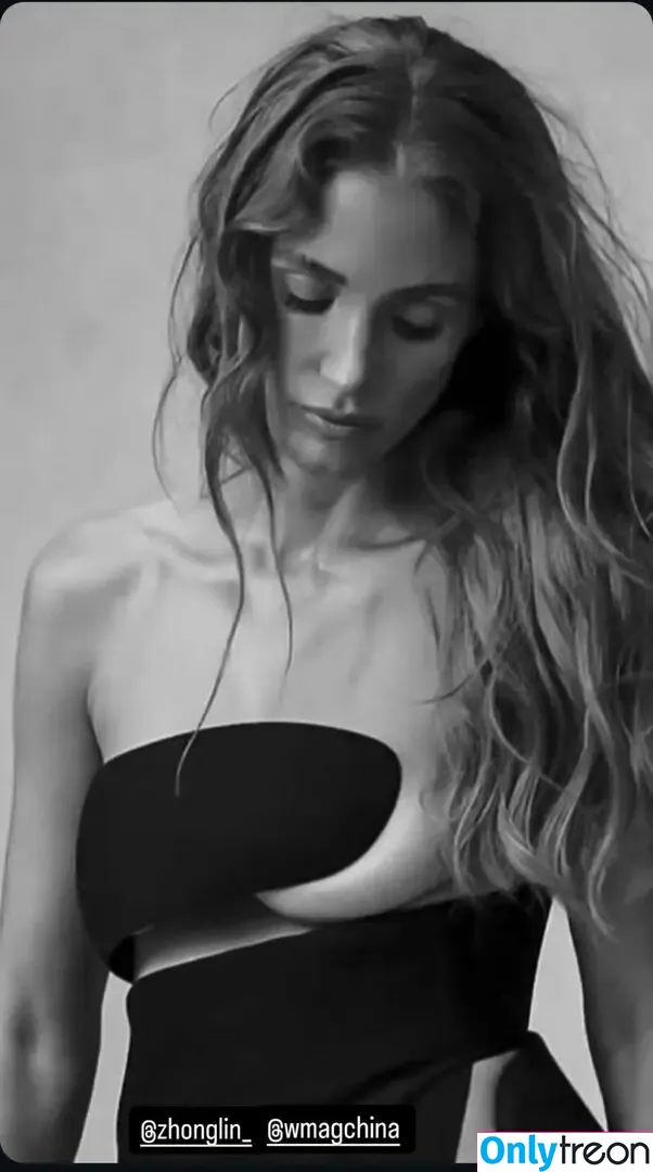 Jessica Chastain nude photo #1493 (jessicachastain)