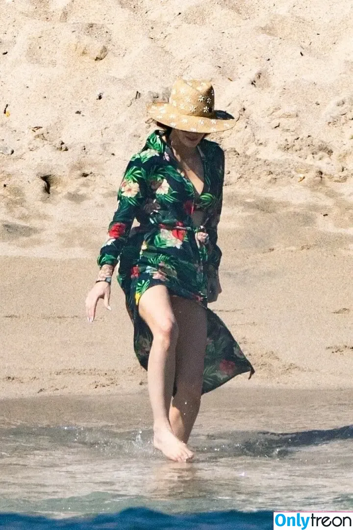 Jessica Chastain nude photo #1525 (jessicachastain)