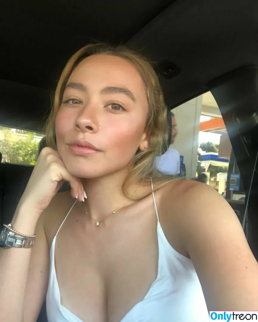 Jessica De La Cruz nude photo #0001 (jessidelacruz)