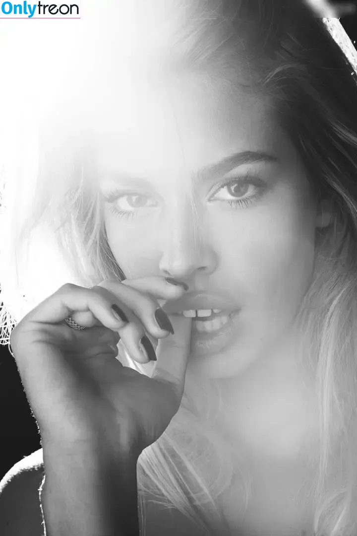 Jessica Goicoechea nude photo #0339 (goicoechea)