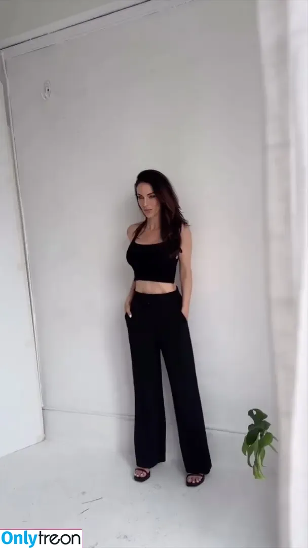 Jessica Lowndes nude photo #0502 (jessicalowndes)