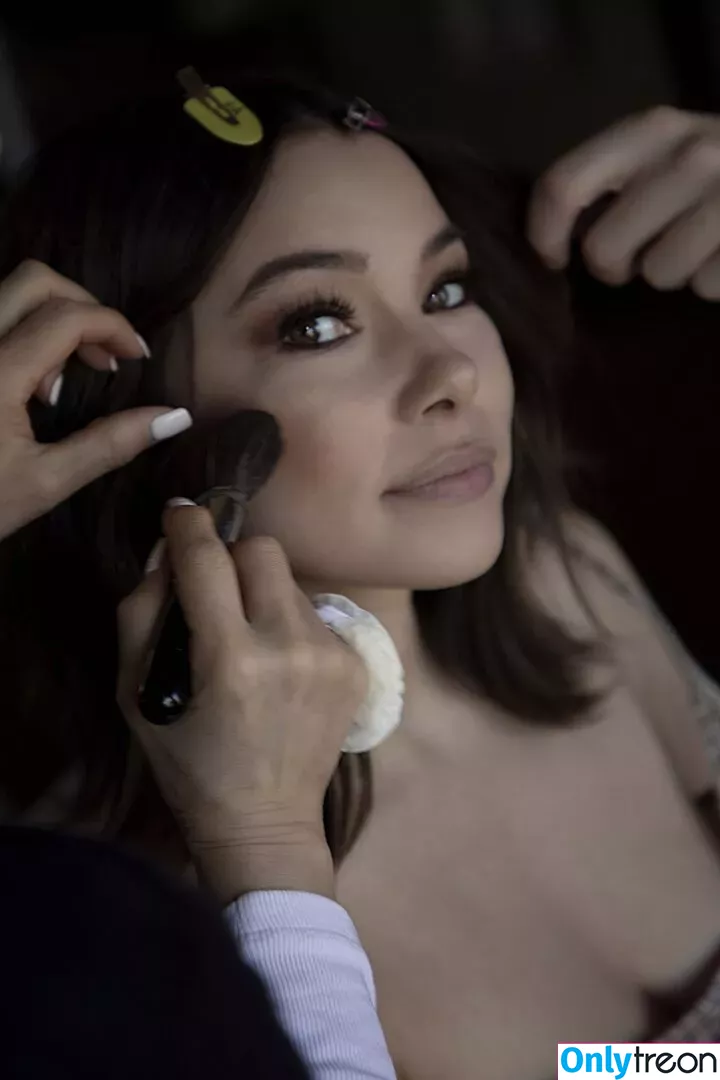 Jessica Parker Kennedy nude photo #0041 (jessicakbarbie / jparkerk3)