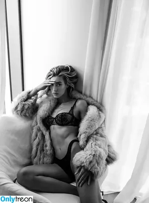 Jessica Serfaty / jessicamichel nude photo #0007