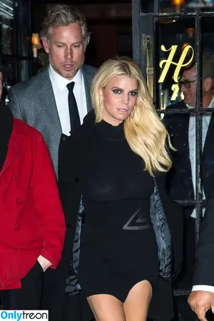 Jessica Simpson / JessicaSimpson nude photo #0880
