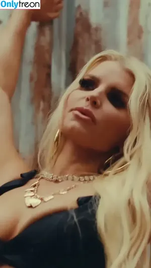 Jessica Simpson / 52529184 / JessicaSimpson фото голая #0951