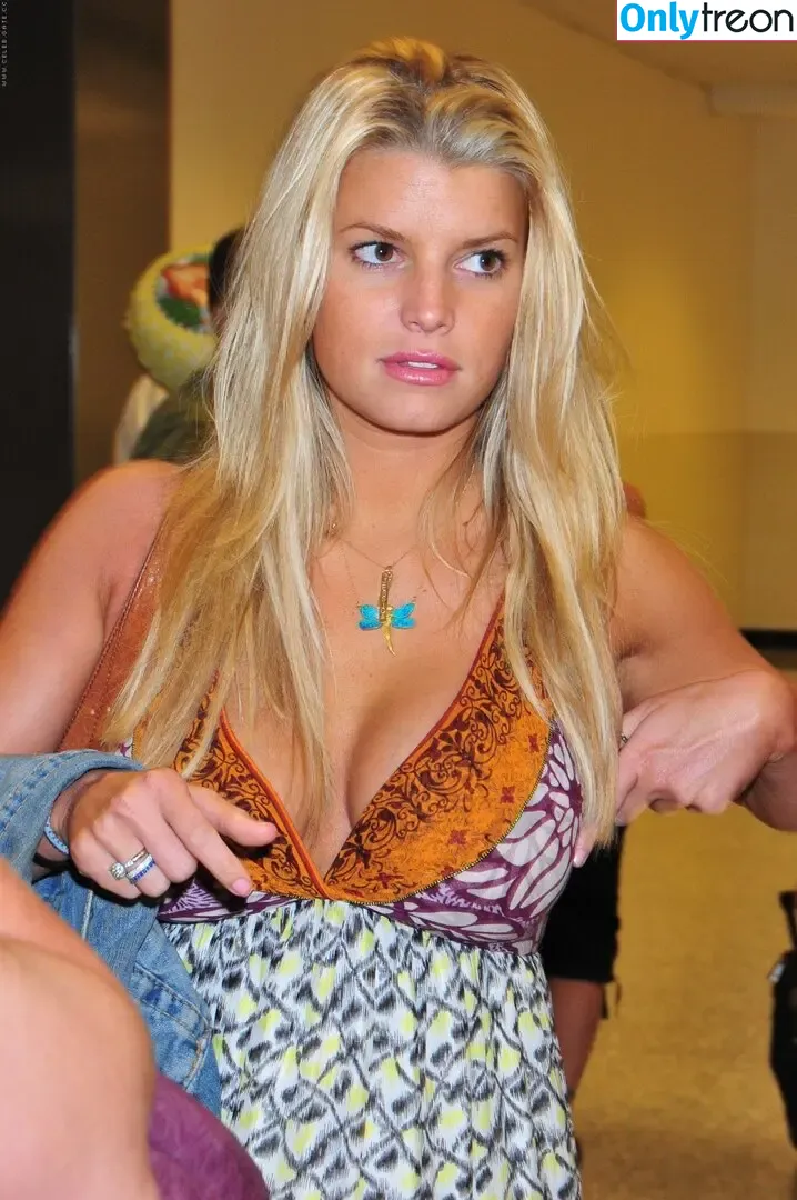 Jessica Simpson голая photo #0810 (52529184 / JessicaSimpson)