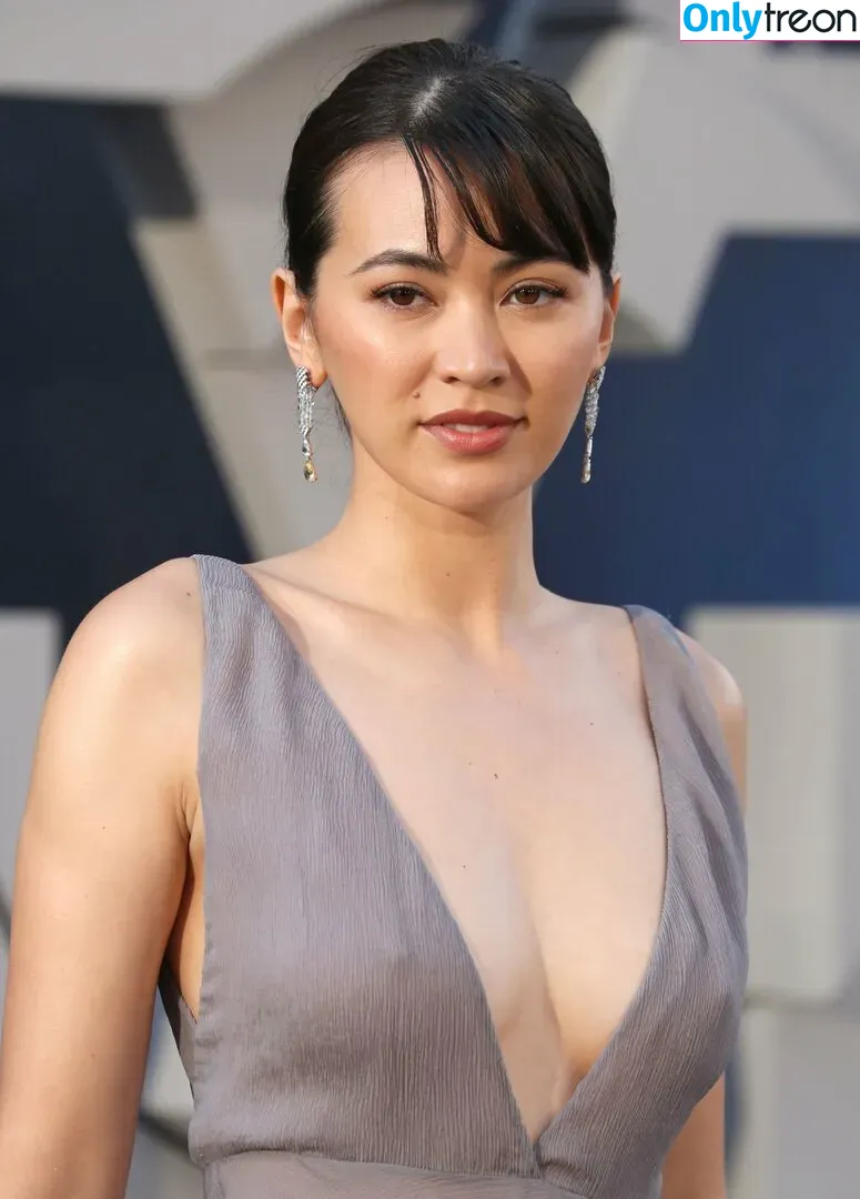 Jessica Yu Li Henwick голая photo #0078 (jhenwick)