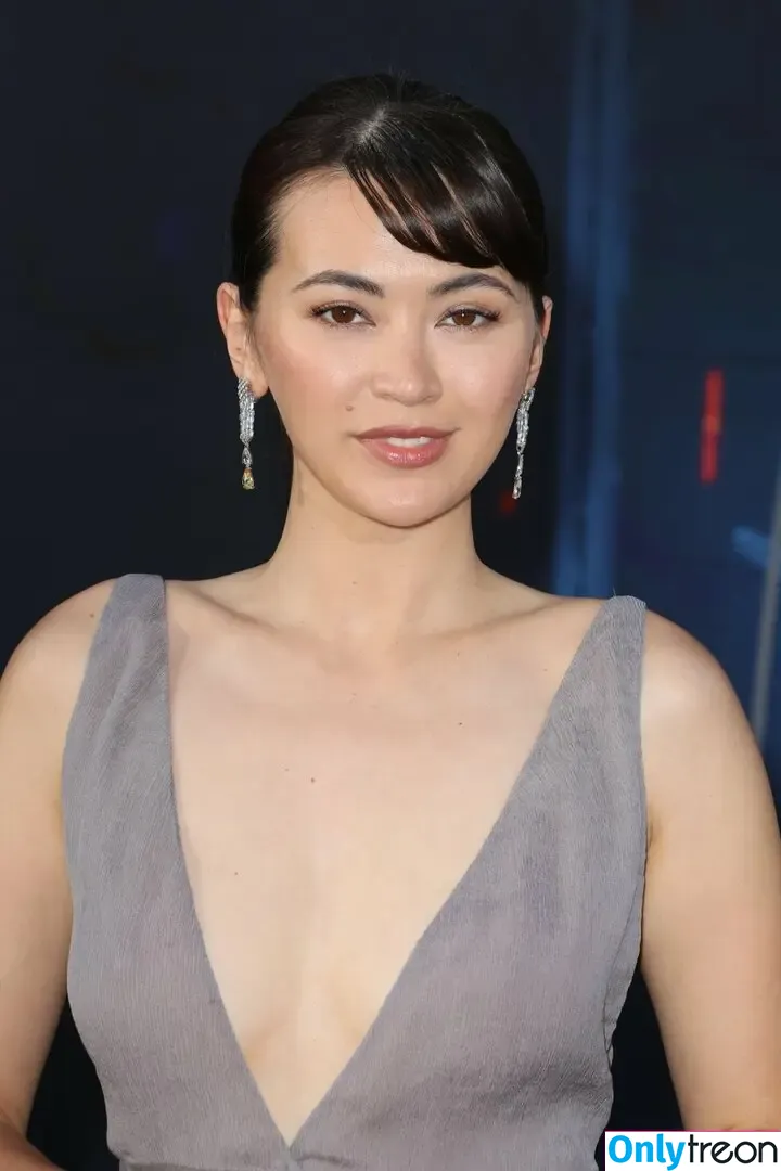Jessica Yu Li Henwick nude photo #0187 (jhenwick)