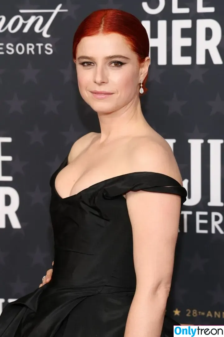 Jessie Buckley nude photo #0071 (thejessiebuckley)