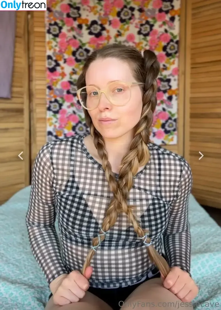 Jessie Cave nude photo #0089 (jessiecave)