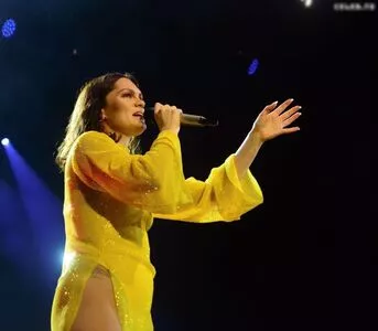 Jessie J / jessie-j / jessiej фото голая #0187