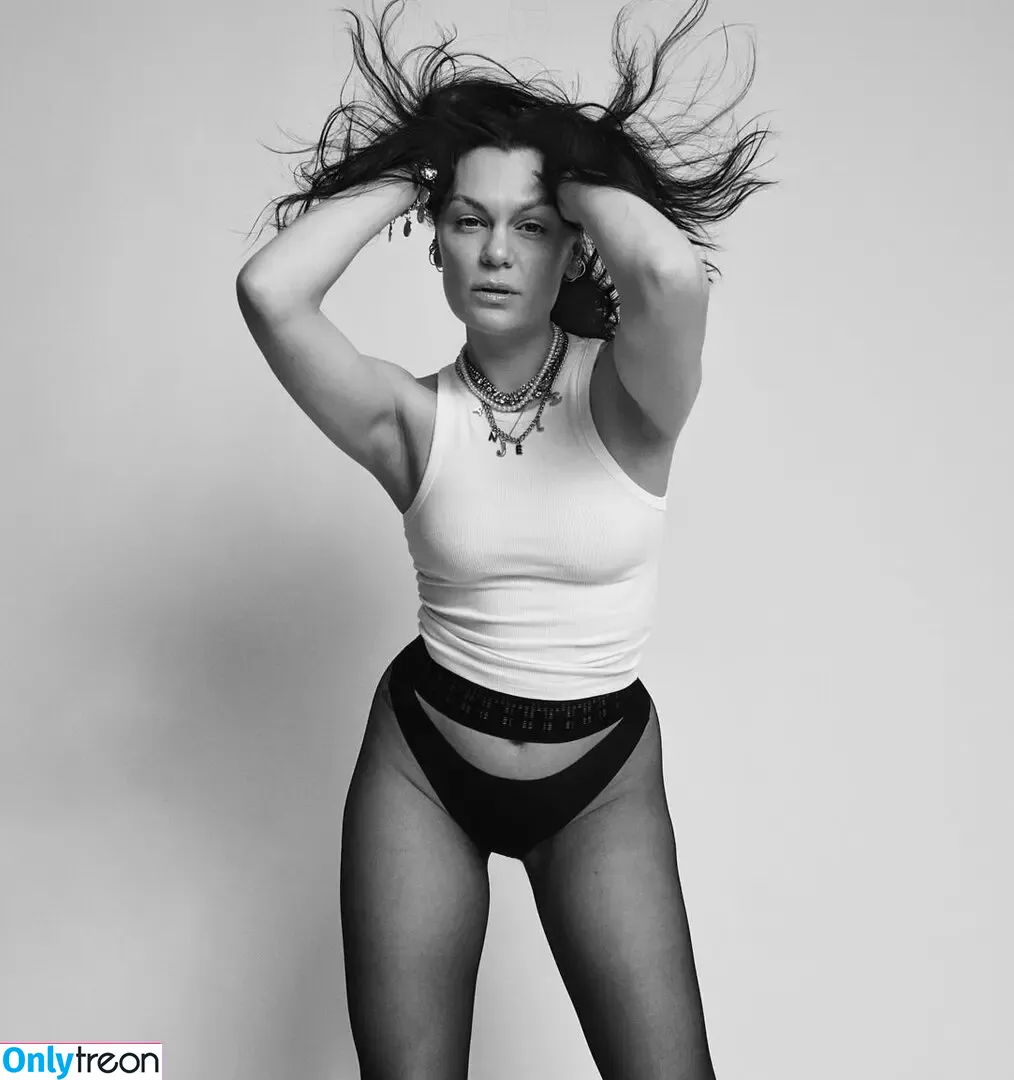 Jessie J nude photo #0235 (jessie-j / jessiej)
