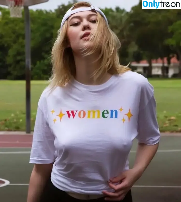 Jessie Paege nude photo #0010 (jessiepaege)