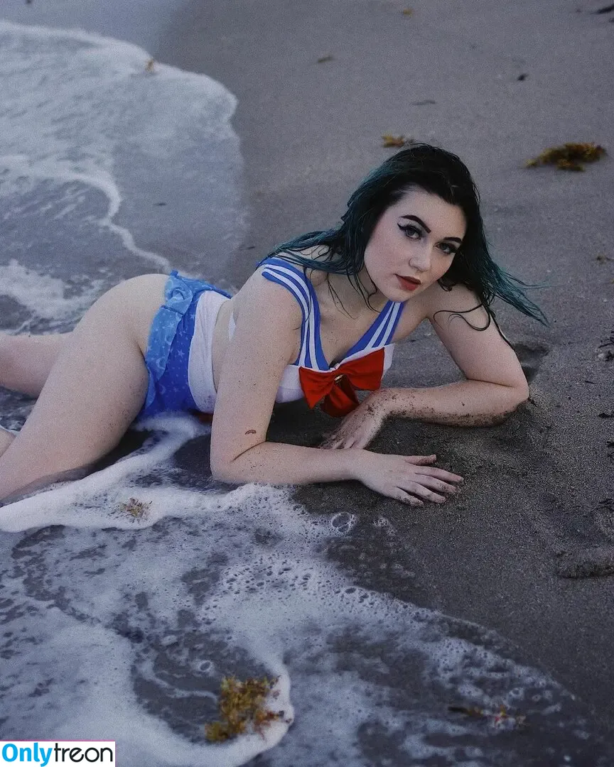 Jessie Paege nude photo #0018 (jessiepaege)
