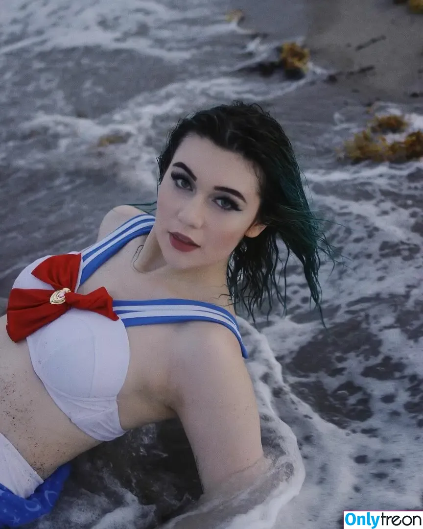 Jessie Paege nude photo #0020 (jessiepaege)