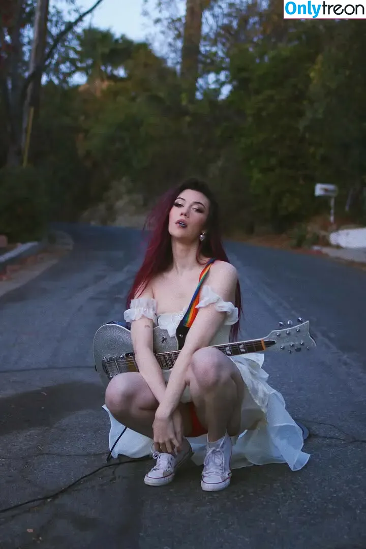 Jessie Paege nude photo #0054 (jessiepaege)