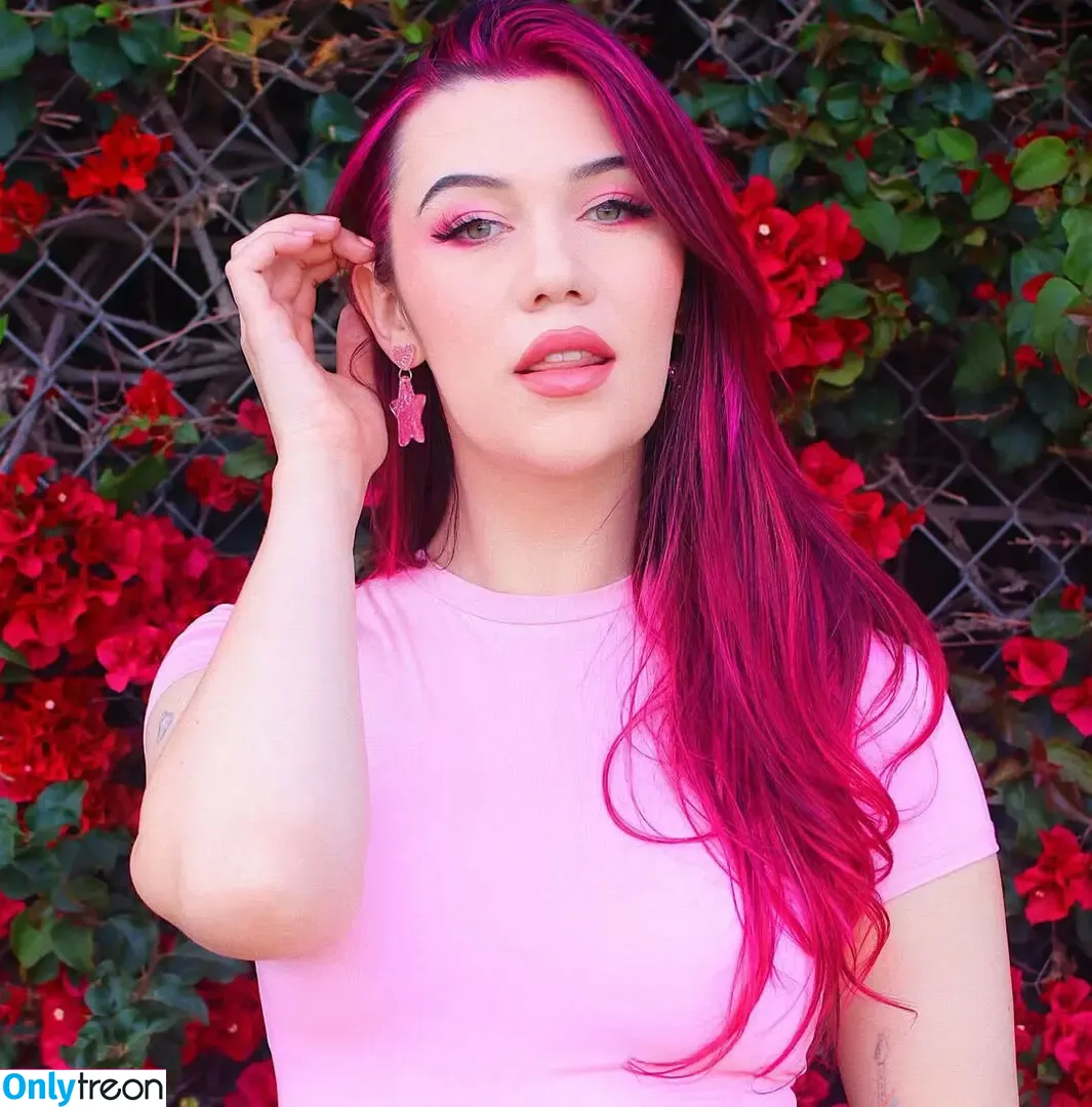 Jessie Paege nude photo #0058 (jessiepaege)