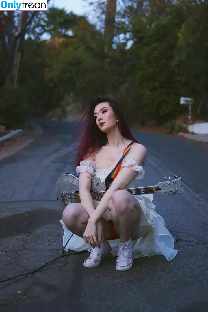 Jessie Paege nude photo #0059 (jessiepaege)