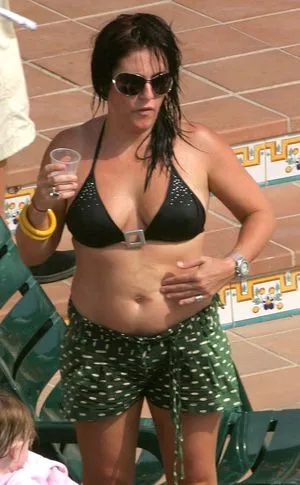 Jessie Wallace / jessie.wallace_official nude photo #0013