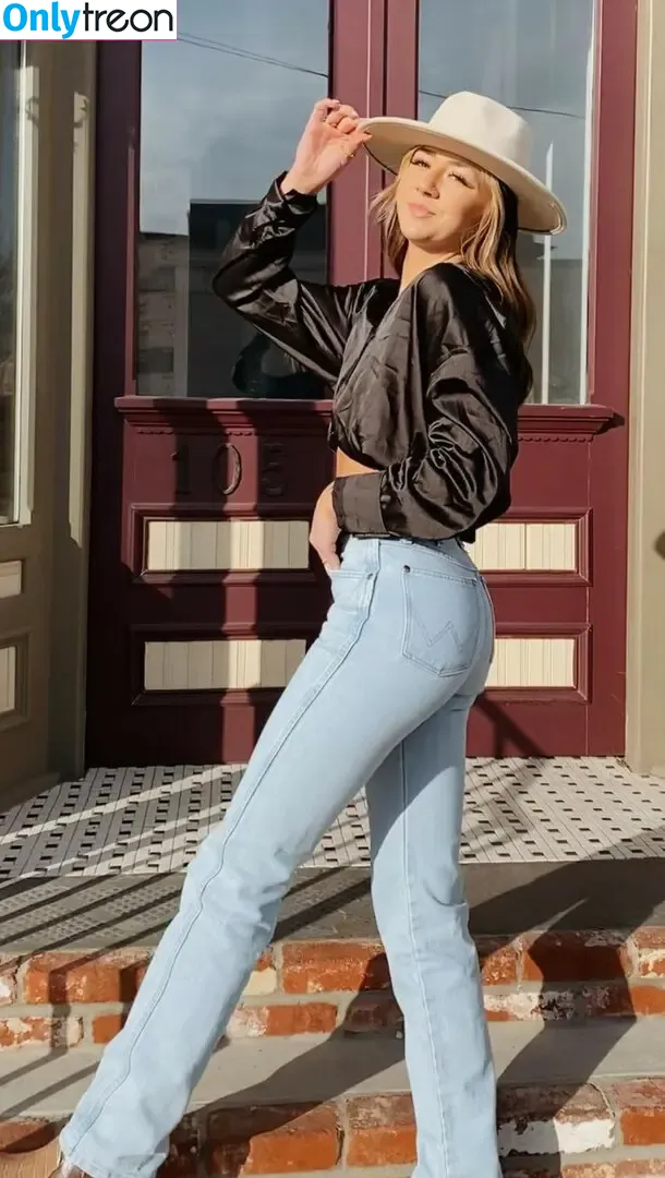 Jessie Young голая photo #0022 (jessietayloryoung / young.jessie11)