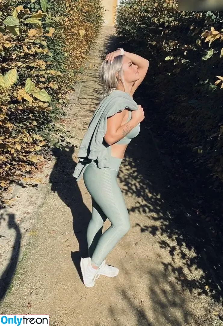 Jessiliiee голая photo #0008 (_jessiliiee)