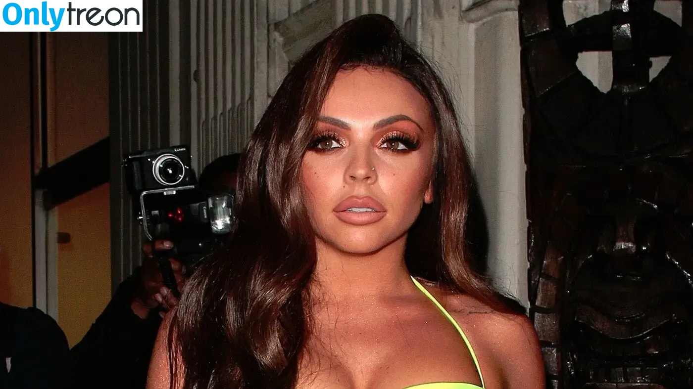 Jesy Nelson голая photo #0217 (jesynelson)