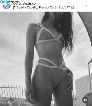 Jewleyanna2.0 / Jazlynalexisxo nude photo #0003
