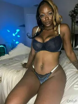 jezabelvisser / jezabelvessir_finest nude photo #0251